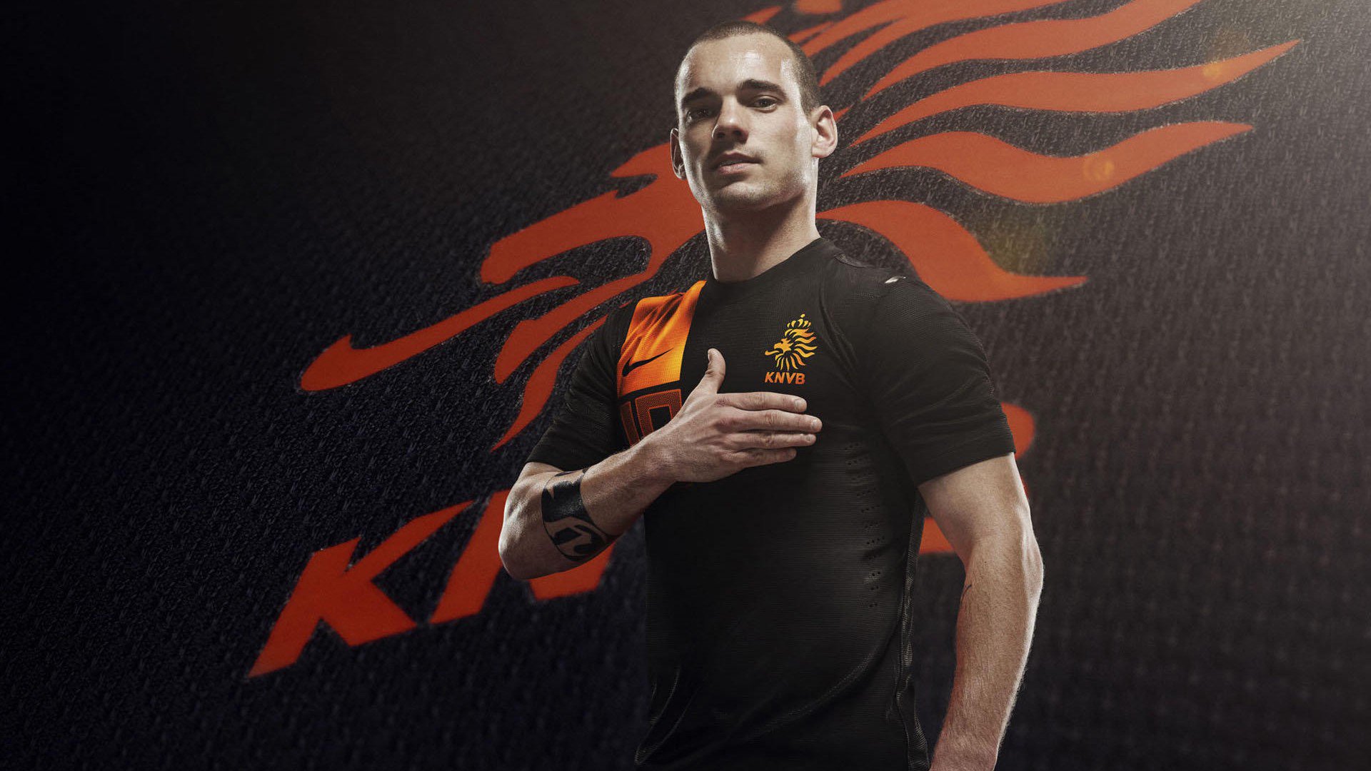 弗拉霍维奇高光闪耀,巴西式进攻助佛罗伦萨淘汰赛惊险过关